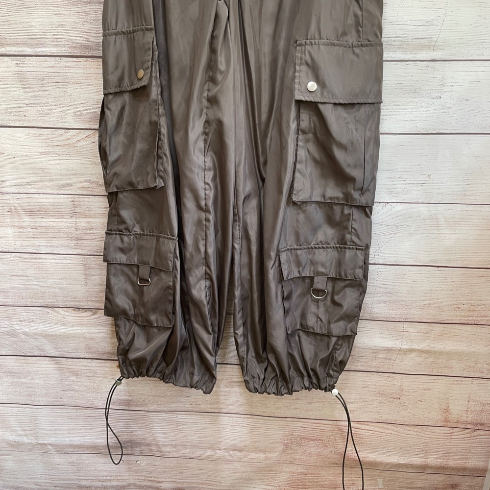 PACSUN PARACHUTE PANTS IN GRAY - Picture 3 of 7